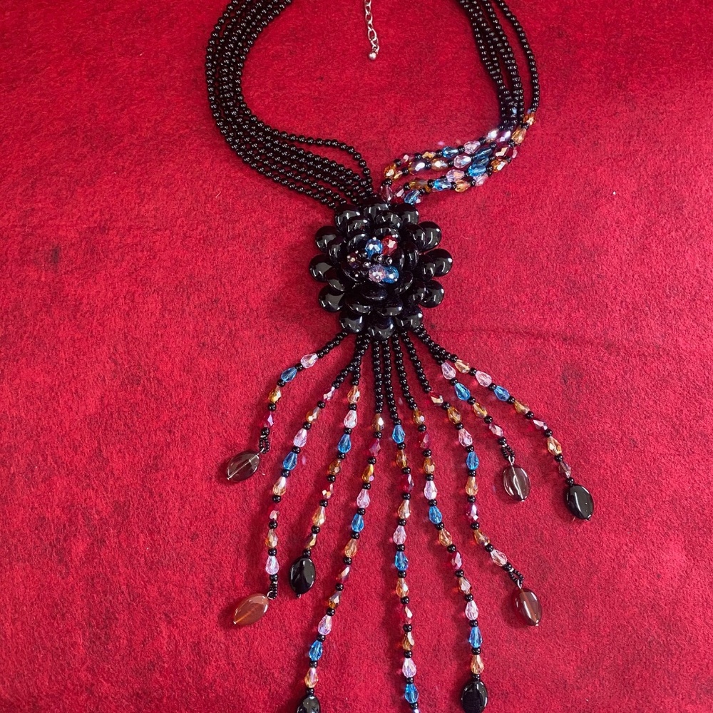 VINTAGE JOAN RIVERS BEADED NECKLACE